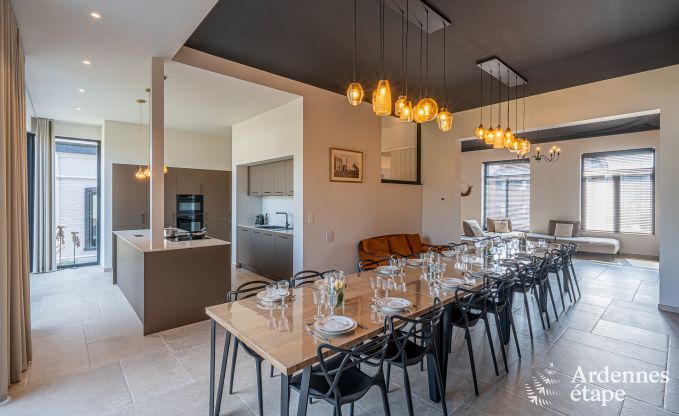 Maison de vacances moderne � Paliseul pour 14 personnes avec piscine et salle de jeux � Redu en Ardenne
