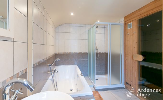 Maison de vacances � Paliseul pour 26/28 personnes en Ardenne