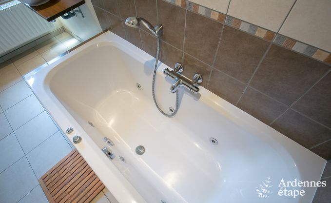 Maison de vacances � Paliseul pour 26/28 personnes en Ardenne