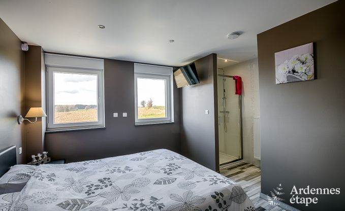 Maison de vacances avec piscine, wellness et de nombreux jeux, � Paliseul pour 28 personnes en Ardenne