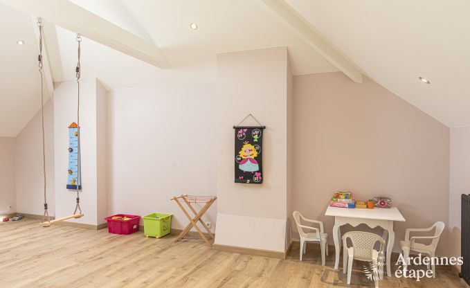 Villa de Luxe � Paliseul pour 15 personnes en Ardenne