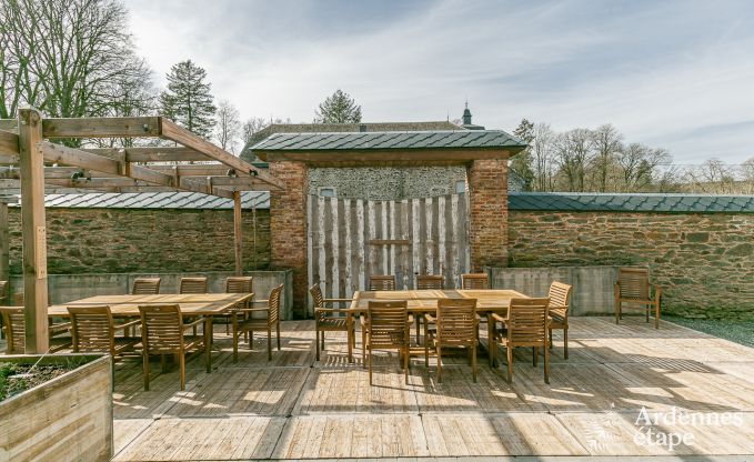 Villa de Luxe � Paliseul pour 26 personnes en Ardenne