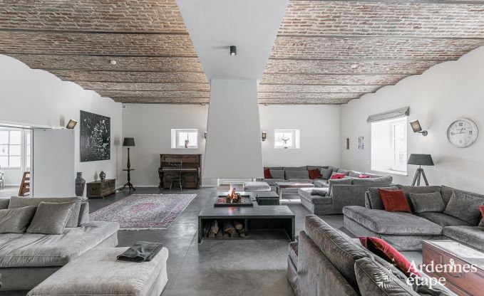 Villa de Luxe � Paliseul pour 26 personnes en Ardenne