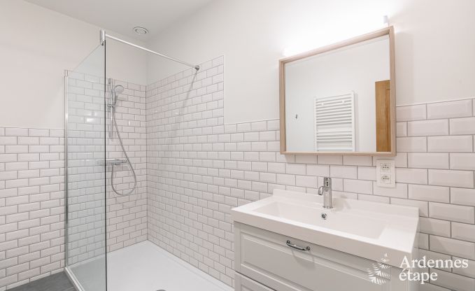 Villa de Luxe � Paliseul pour 26 personnes en Ardenne