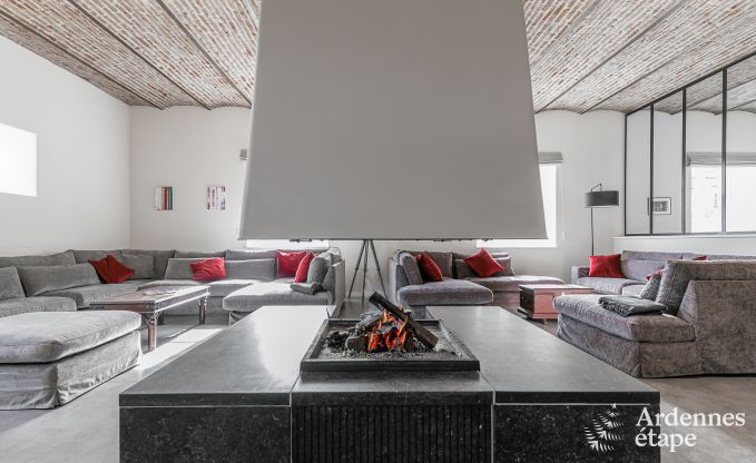 Villa de Luxe � Paliseul pour 26 personnes en Ardenne