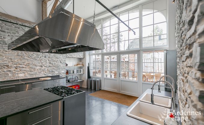 Villa de Luxe � Paliseul pour 26 personnes en Ardenne