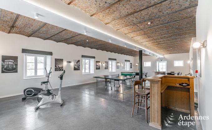 Villa de Luxe � Paliseul pour 26 personnes en Ardenne