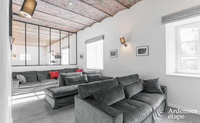Villa de Luxe � Paliseul pour 26 personnes en Ardenne