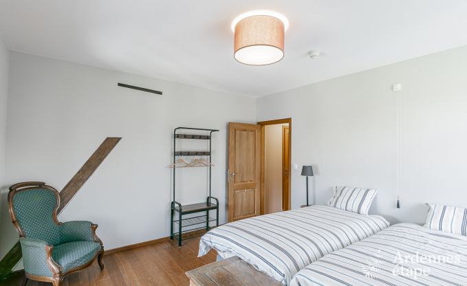 Villa de Luxe � Paliseul pour 26 personnes en Ardenne