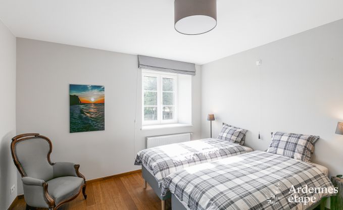 Villa de Luxe � Paliseul pour 26 personnes en Ardenne