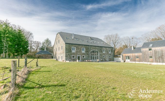 Villa de Luxe � Paliseul pour 26 personnes en Ardenne