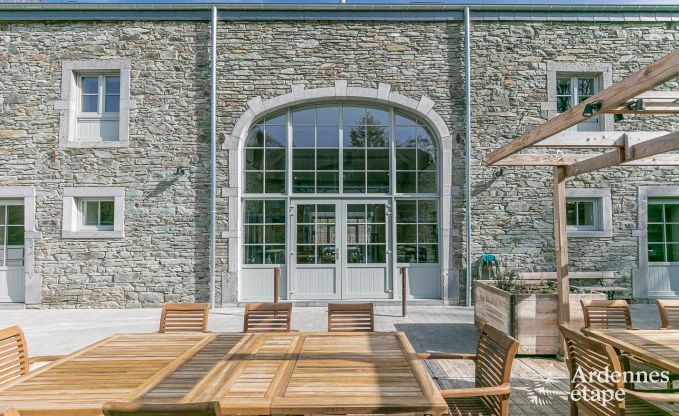 Villa de Luxe � Paliseul pour 26 personnes en Ardenne