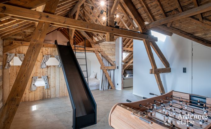 Maison de vacances moderne � Paliseul pour 14 personnes avec piscine et salle de jeux � Redu en Ardenne