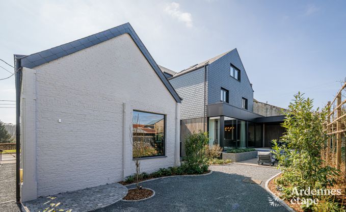 Maison de vacances moderne � Paliseul pour 14 personnes avec piscine et salle de jeux � Redu en Ardenne