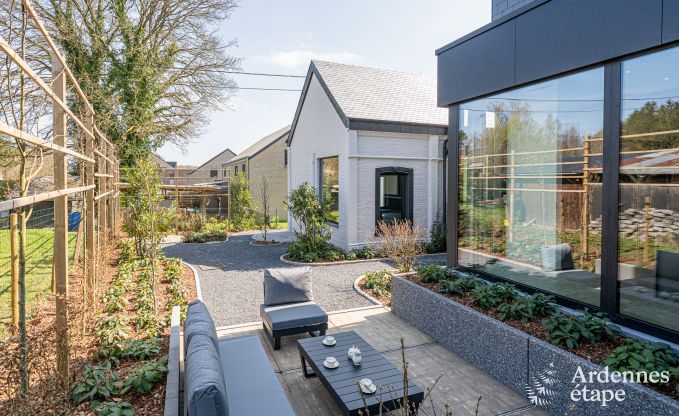 Maison de vacances moderne � Paliseul pour 14 personnes avec piscine et salle de jeux � Redu en Ardenne