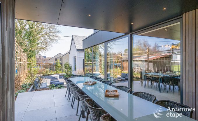 Maison de vacances moderne � Paliseul pour 14 personnes avec piscine et salle de jeux � Redu en Ardenne