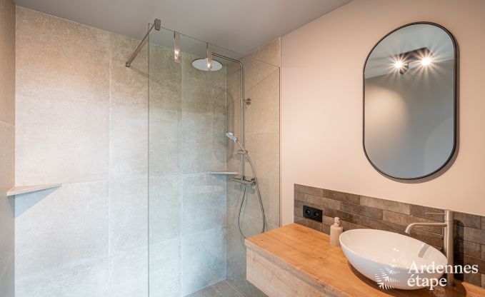 Maison de vacances moderne � Paliseul pour 14 personnes avec piscine et salle de jeux � Redu en Ardenne