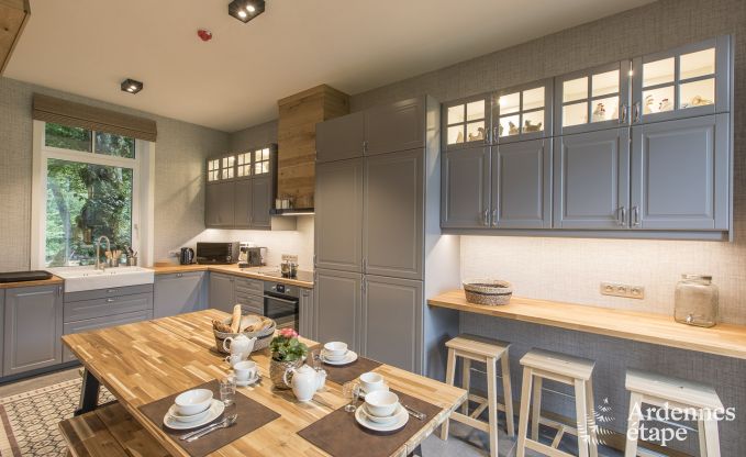 Maison de vacances � Paliseul pour 12 personnes en Ardenne