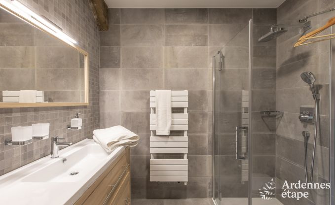 Maison de vacances � Paliseul pour 12 personnes en Ardenne