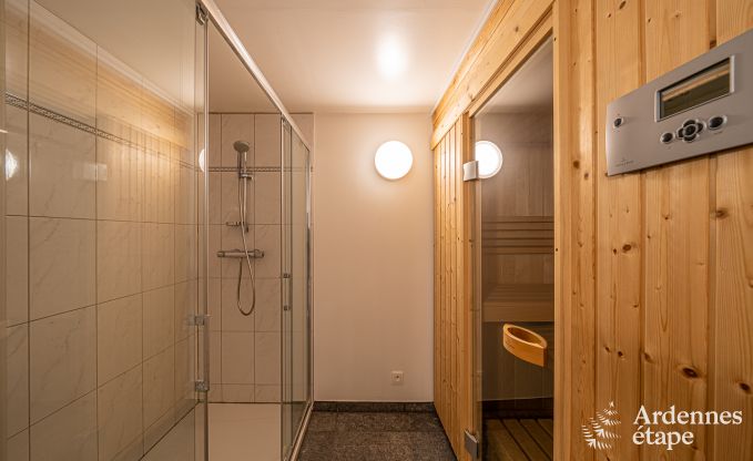 Villa de Luxe  Paliseul pour 18 personnes en Ardenne