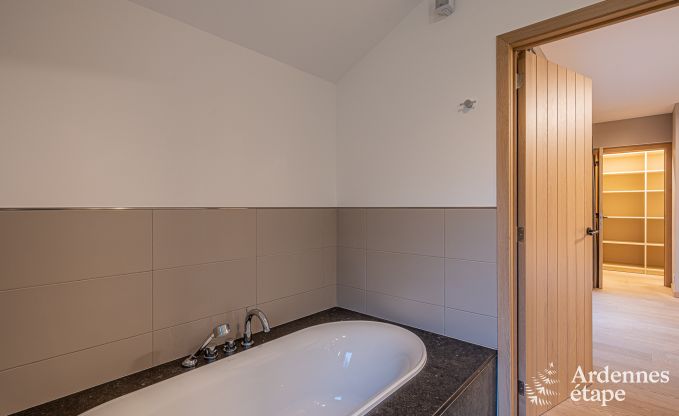 Villa de Luxe  Paliseul pour 18 personnes en Ardenne