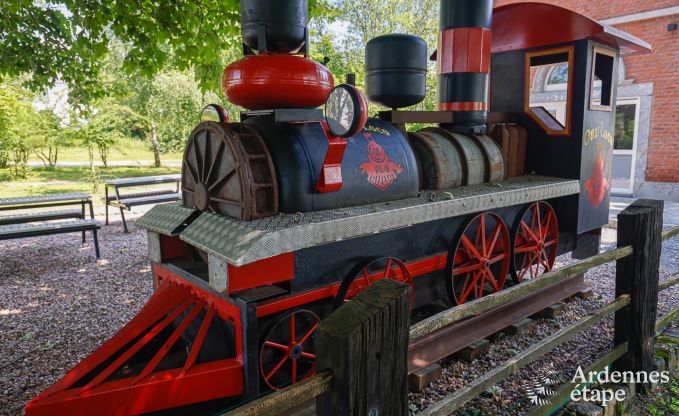 Villa de Luxe � Philippeville pour 18 personnes en Ardenne