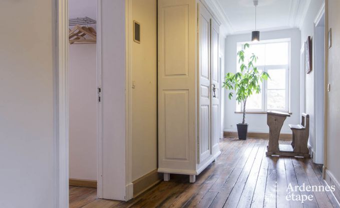 Ancien presbytre  Philippeville pour 12/14 personnes en Ardenne