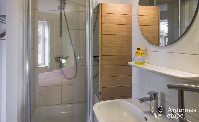 Ancien presbytre  Philippeville pour 12/14 personnes en Ardenne