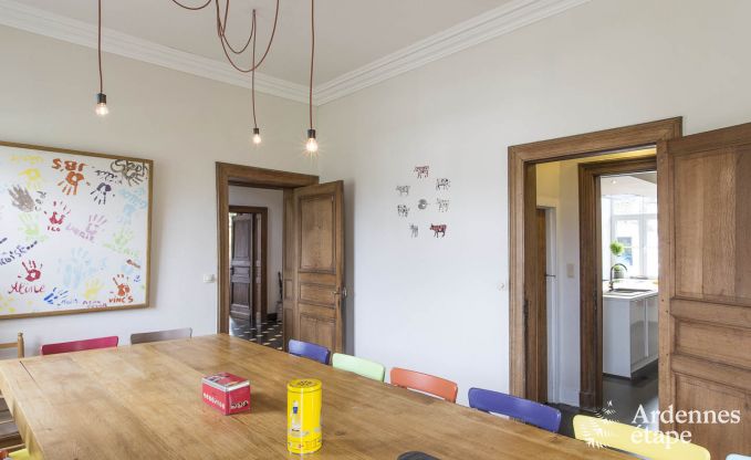 Ancien presbytre  Philippeville pour 12/14 personnes en Ardenne