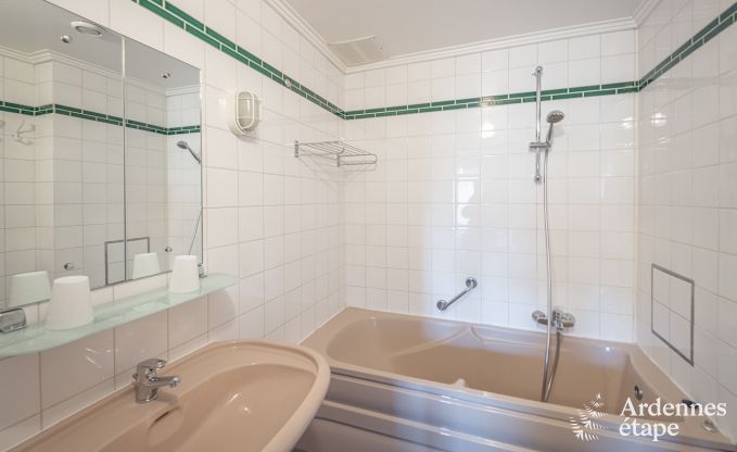 Maison de vacances � Polleur pour 26 personnes en Ardenne