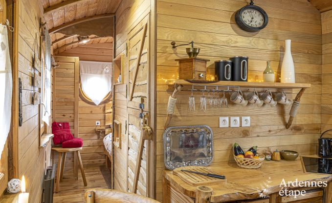 G�te insolite � Porcheresse pour 2 personnes en Ardenne