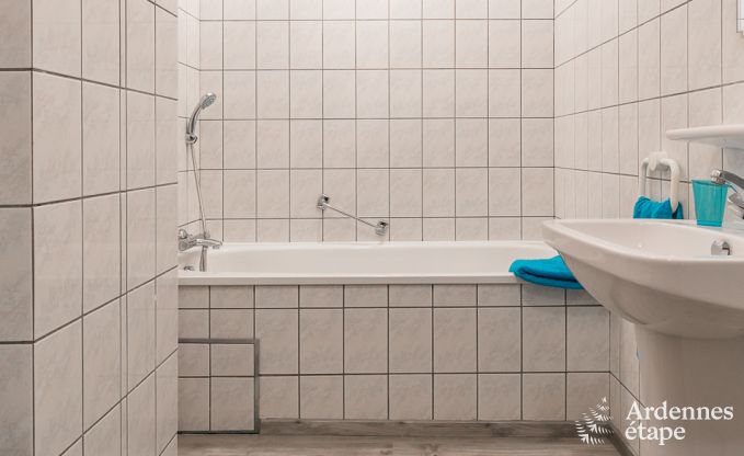 Maison de vacances � Poupehan pour 26 personnes en Ardenne