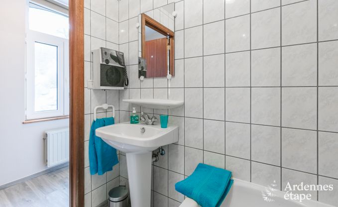 Maison de vacances � Poupehan pour 26 personnes en Ardenne