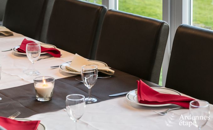 Maison de vacances � Poupehan pour 26 personnes en Ardenne