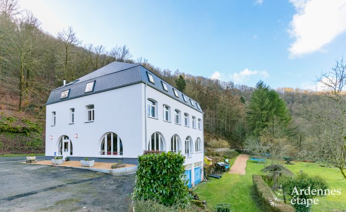 Maison de vacances � Poupehan pour 26 personnes en Ardenne