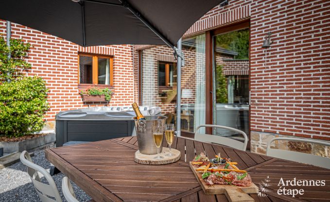 Gite avec sauna et jacuzzi � Profondeville pour 4/6 personnes en Ardenne