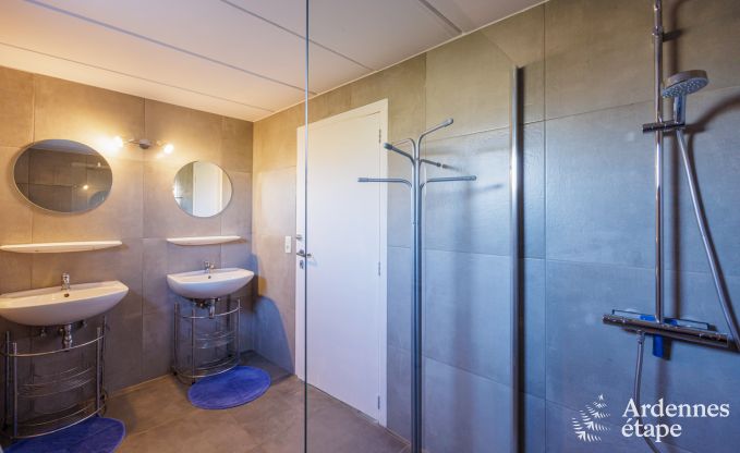 Maison de vacances � Prouvy pour 14 personnes en Ardenne