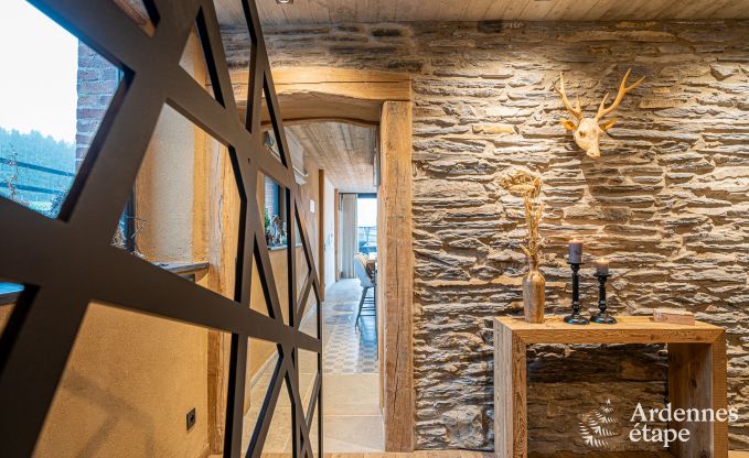 Villa de Luxe � Recht pour 8 personnes en Ardenne