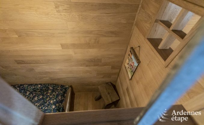 Cottage convivial pour 4 personnes � Redu avec tankuzzi (hottub), terrasse couverte et jardin priv�