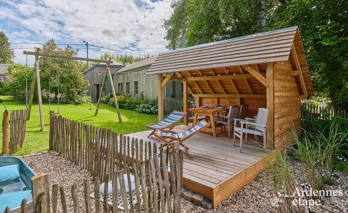Cottage convivial pour 4 personnes � Redu avec tankuzzi (hottub), terrasse couverte et jardin priv�