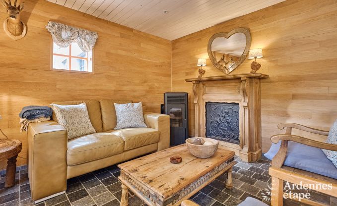 Cottage convivial pour 4 personnes � Redu avec tankuzzi (hottub), terrasse couverte et jardin priv�