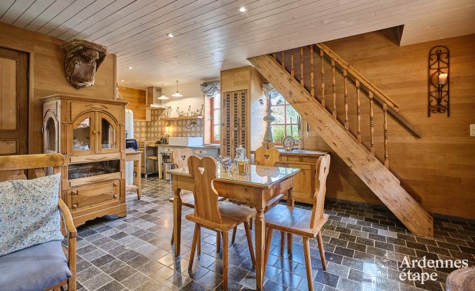 Cottage convivial pour 4 personnes � Redu avec tankuzzi (hottub), terrasse couverte et jardin priv�