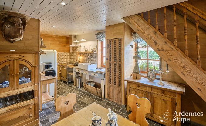 Cottage convivial pour 4 personnes  Redu avec tankuzzi (bain nordique), terrasse couverte et jardin priv