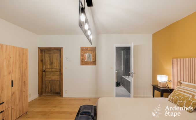 Maison de vacances avec jardin, barbecue et chemin�e � Redu, Ardenne