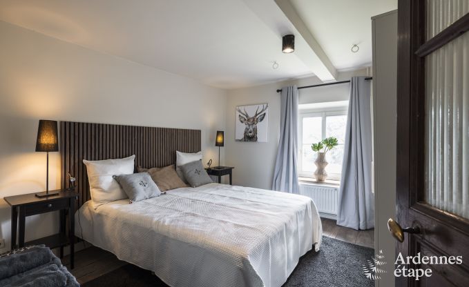 Maison de vacances avec jardin, barbecue et chemin�e � Redu, Ardenne