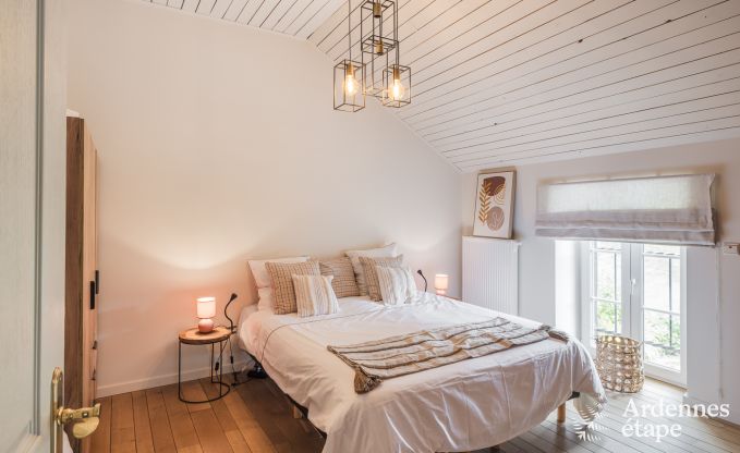 Maison de vacances avec jardin, barbecue et chemin�e � Redu, Ardenne