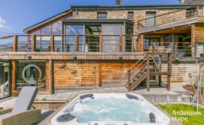Villa haut de gamme  Redu, Ardenne, 9 personnes, piscine extrieure, sauna, hammam, jacuzzi intrieur et extrieur, jardin priv, quipements complets