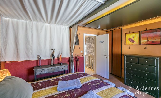 Villa haut de gamme � Redu, Ardenne, 9 personnes, piscine ext�rieure, sauna, hammam, jacuzzi int�rieur et ext�rieur, jardin priv�, �quipements complets