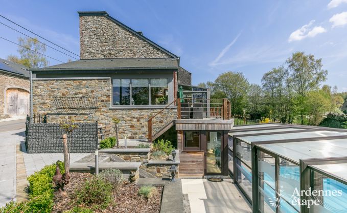 Villa haut de gamme � Redu, Ardenne, 9 personnes, piscine ext�rieure, sauna, hammam, jacuzzi int�rieur et ext�rieur, jardin priv�, �quipements complets