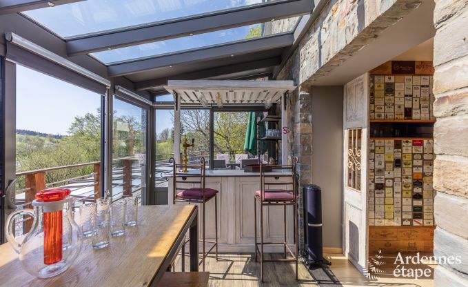 Villa haut de gamme  Redu, Ardenne, 9 personnes, piscine extrieure, sauna, hammam, jacuzzi intrieur et extrieur, jardin priv, quipements complets